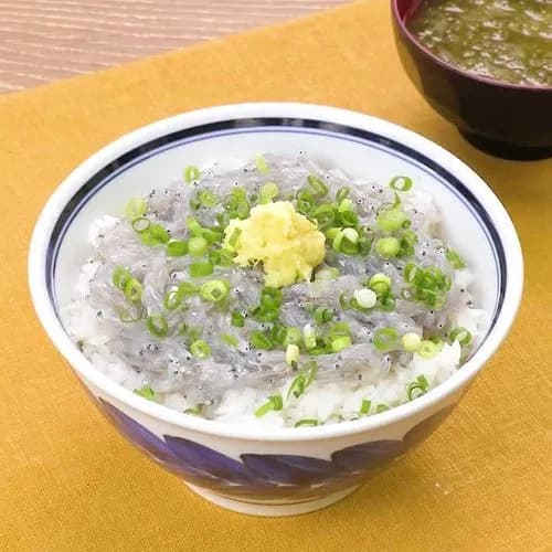【悲報】生しらすさん、ガチで不味すぎるｗｗｗｗｗｗｗｗｗｗ