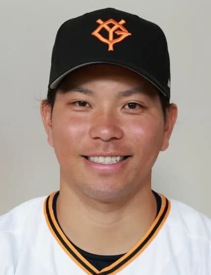 【巨人】大城卓三(33) .316 4本 10点 OPS.979←こいつ