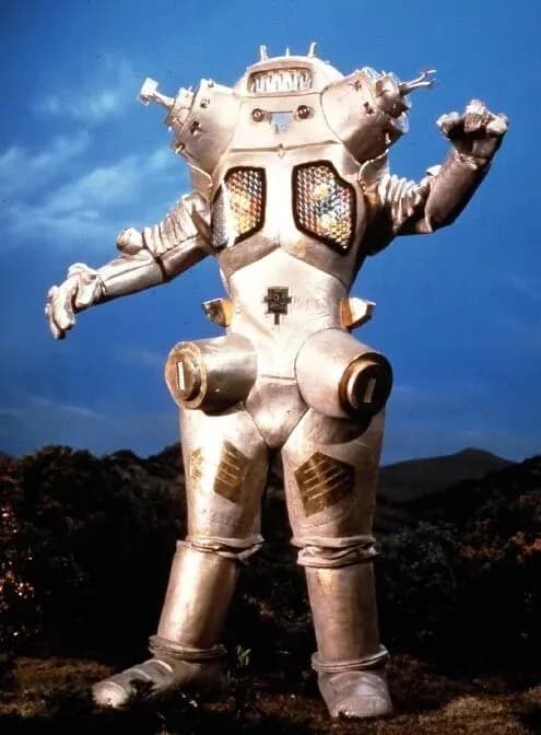 ウルトラセブンのキングジョーとかいう登場するタイミングが早すぎた敵wwwwwwwwwwww