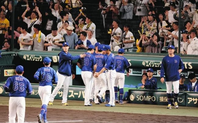 【ドラゴンズ】「憔悴しきった中日ファン映ってた」悪夢の7点差大逆転サヨナラ負け…借金１４