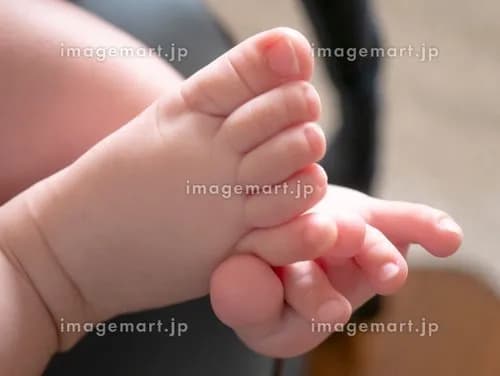 【悲報】少子化って子供3人以上の家庭をめちゃくちゃ優遇すれば解決するのではｗｗｗｗｗｗｗｗｗｗ