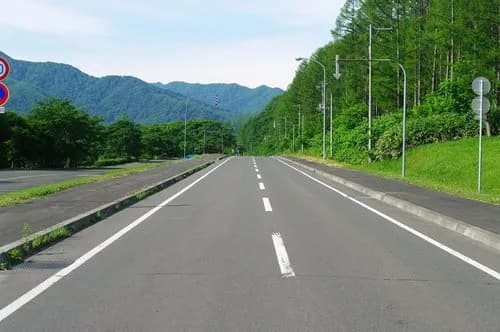 【悲報】コンクリート製品メーカーで設計しとるワイさん、給料が安すぎて咽び泣くｗｗｗｗｗｗｗｗｗｗ