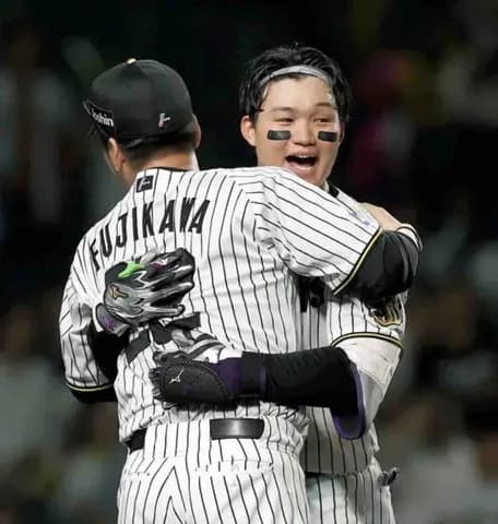 阪神・森下　プロ初サヨナラ弾「これが行かなかったら甲子園を恨む」完璧１１号　最大７点差から大逆転　３年前プロ初サヨナラ打の日