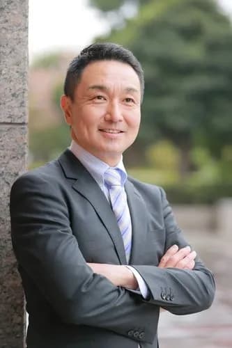 【悲報】元フジ長坂哲夫アナさん、海外投資で数千万円溶けました・・・・・・・・・