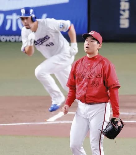 広島・栗林良吏、まさかの初回緊急降板にファンも悲鳴「栗林降板まじ？怪我とかなら最悪じゃん」「栗林が怪我はもう今年赤に変わる寸前の黄信号なのよ」
