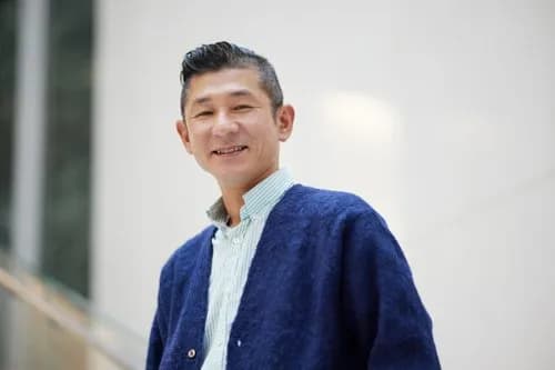 【困惑】笑い飯・哲夫さん、タクシー運転手のアクセル操作にモヤモヤ・・・・・・・・・
