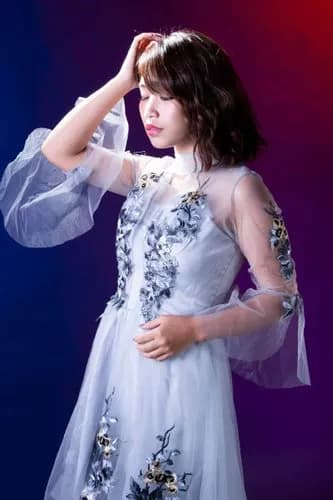 【悲報】女性シンガーR!Nさん、1日店長イベント申込み0人で開催中止・・・・・・・・・