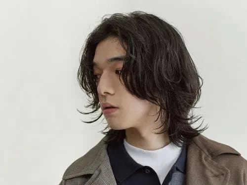 【悲報】社会に適合してない男性さんほど髪の毛が長くなるらしいｗｗｗｗｗｗｗｗｗｗ
