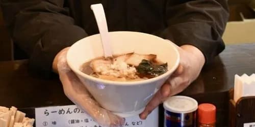 【朗報】ラーメン屋さんにティッシュが置いてない謎、解決するｗｗｗｗｗｗｗｗｗｗ