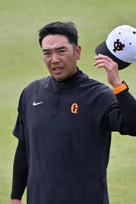 【悲報】阿部慎之助さん、酒を飲むと説教したり気が大きくなるタイプだった…記者に一気飲みの強要も