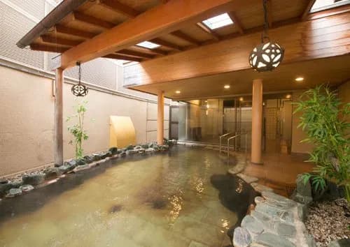 【問題】温泉旅館さんに泊まった時、もっとも堪能できる入浴タイミングを答えよｗｗｗｗｗｗｗｗｗｗ