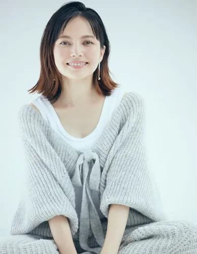 【悲報】ベッキーさん「10年黙ってたけど、地上波でゴールデンのレギュラーが欲しい」・・・・・・・・・