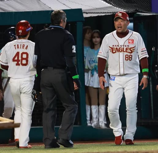 【朗報】楽天・三木肇監督（49）気づく「野球は点を取らないと勝てない！」