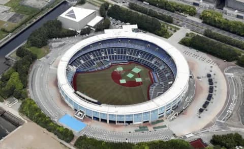 【朗報】ZOZOマリンスタジアム、ドーム型で移転新設！千葉市が方針を発表！！