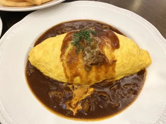 オムライスに乗ってたらブチギレるもの