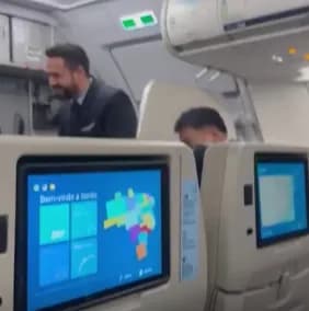 【動画】佳子さま(30)、エコノミークラスでスヤスヤお眠りになられるwwwwww