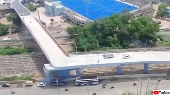 【画像】インド人、道路の設計を大幅にミスるwwwwwwwwwwwwwww