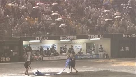 ロッテvsソフトバンク、本日2度目の中断…上田希由翔のプロ初ホームラン幻の危機