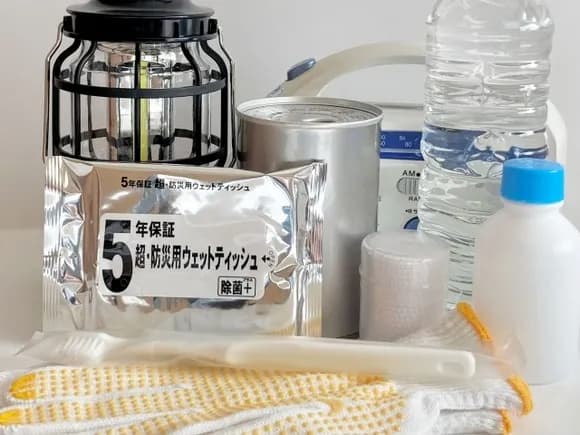 【悲報】ワイが7月5日の滅亡に備えて購入した物品がこちらwwwwwwwww