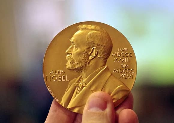 【衝撃】トランプ、ノーベル賞を電話一本で要求してしまうwwwwww