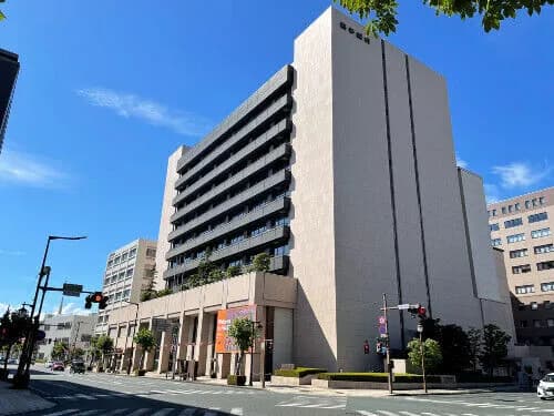 【🐻速報】岩手銀行地下駐車場に子グマが出没中