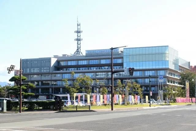 秋田市さん日給8000円+歩合制🐻ちゃん1匹1万円でハンターさん募集