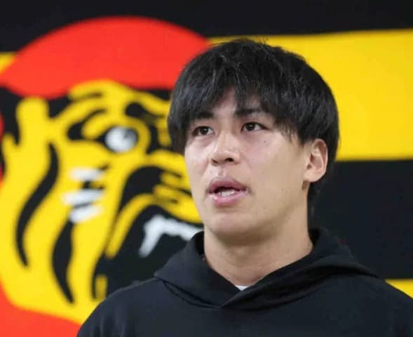 残留決意の阪神・植田が2年契約でサイン「これまで以上に頑張る」 藤川監督から「よろしくね」