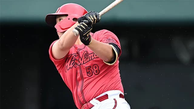 カープ仲田侑仁、杉原から特大ホームラン!吉田正尚の助言で打撃フォーム改造