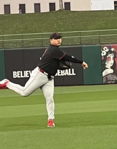 佐々木麟太郎さん(日本時代184cm113kg)、アメリカでさらに太ってしまう