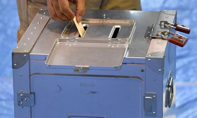 【悲報】立憲票、4割が他党に流出