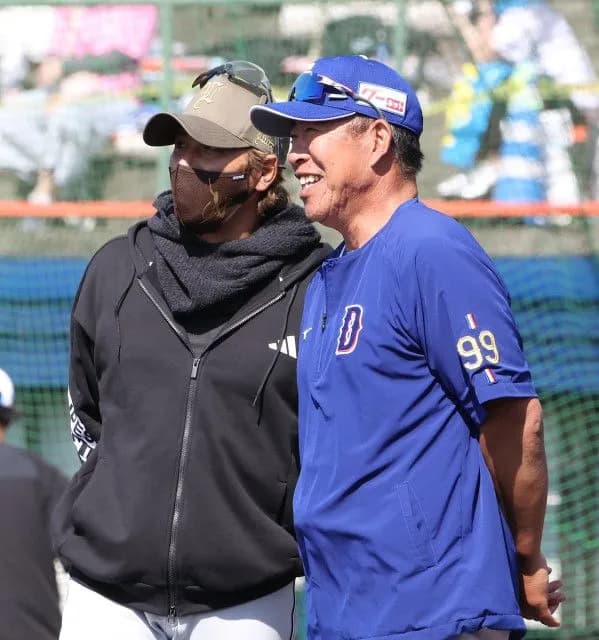 新庄監督が試合前に井上監督と意見交換「オレなら層を厚くするために土台作る」