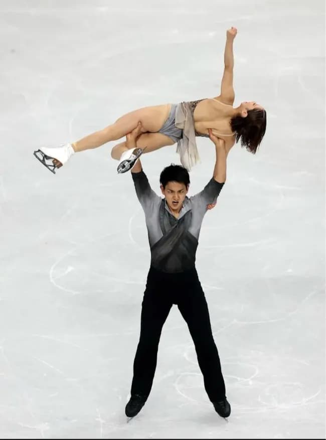 【画像】りくりゅうペア奇跡の1枚wwwwwwwww