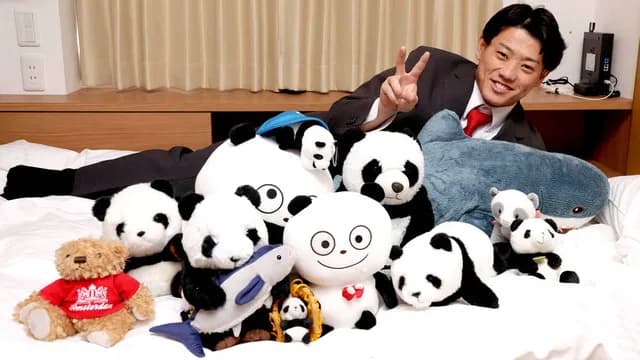 カープ勝田成(163cm)『アイドル風お手ふり』ファンサービス!プロ意識の高さ好評