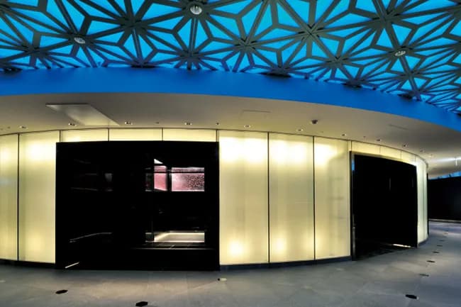 スカイツリーのエレベーター、安心安全の日本製だったwwwww