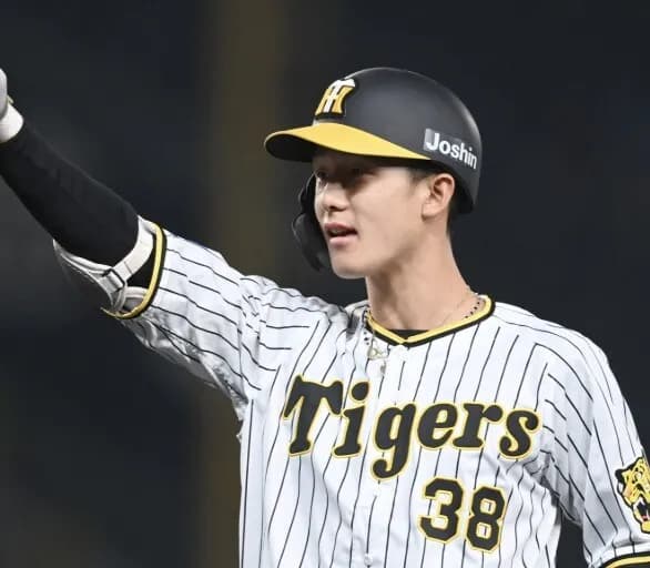 小幡(7打数3安打.429 3打点 盗塁1)vs ディベイニー(10打数2安打.200 1打点)