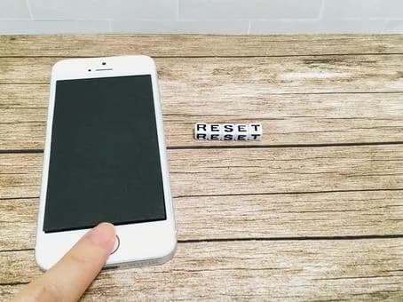 【急募】最近リアルでの人間関係を断ちたいと思うようになったけど、スマホの解約はマズイよなwwwwwwwwwwwwwwww