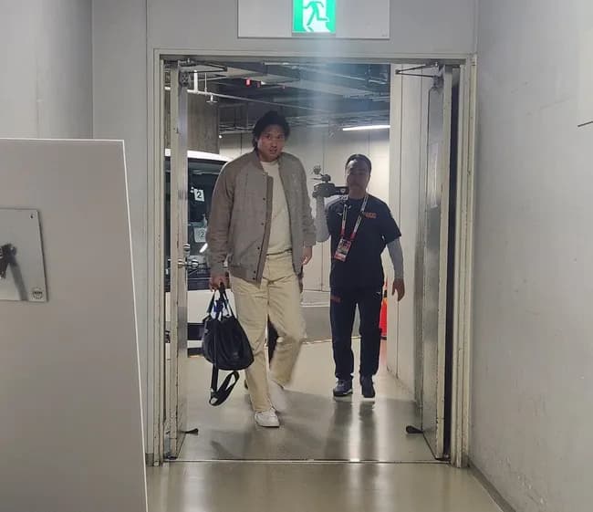 【悲報】大谷、激太りwwwwwwwwwwwwwwwwwwwwwwwwwww