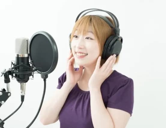 【悲報】宮崎駿「女声優は『私、かわいいでしょ』みたいな声を出す。自然な演技ができないから使わない」wwwwww