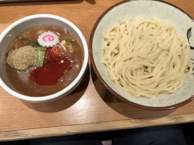 【提言】「つけ麺」って過小評価されすぎだろ