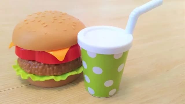 ハンバーガー食う時に必ずシェイクを頼むんやが異端か?