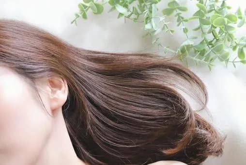 【朗報】髪質が良くてさらっさらのブスっておらんよなwwwwwwwwwwwwwwww