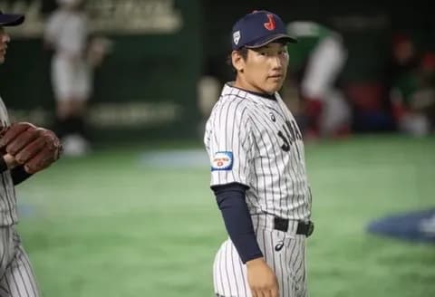 【文春】吉田正尚嫁「なんで会食ばっかで野球に真剣に取り組まないの?」吉田正尚「俺は吉田正尚だ」