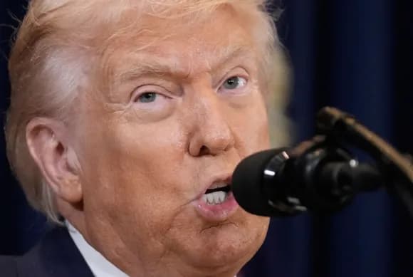 【悲報】トランプ親びん、タンカーにホルムズ海峡通過を強要「気合で通るんだよ!」wwwwwwwwwww