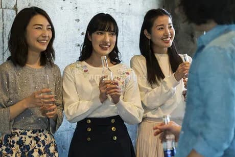 【悲報】35歳派遣婚活女さん、年収1500万男に家事折半を要求して交際終了へ・・・・・