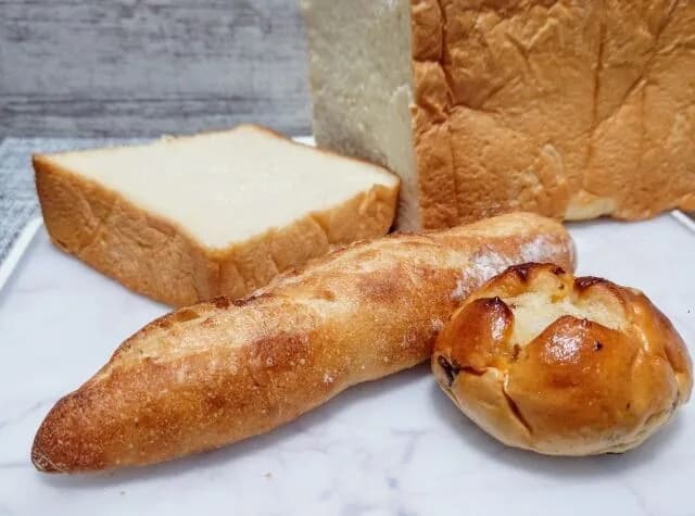 フランスパンやイギリスパンはあるのに日本パンは無いって言うけどさ