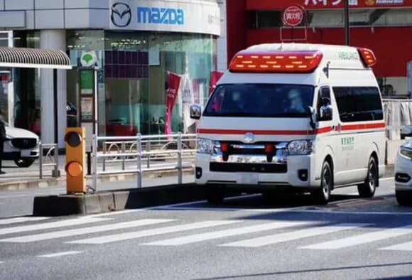 【悲報】日本で救急車有料化がひっそりと現実になってしまった件wwwwwwwww