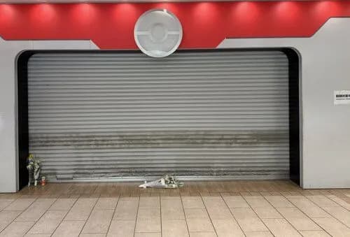 【画像】こんなに悲しいポケモンセンター見たことない・・・・・・・・・