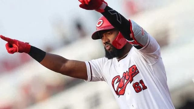 カープファビアン"名誉挽回"決勝タイムリー!ターノック7回7K零封!蓮レーザービーム!ハーン火消し!森浦4凡締めで開幕2連勝!【広島2-1中日/試合結果】