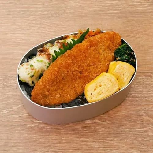 【爆笑】のり弁「白身魚フライ、ちくわ天、きんぴら」←1品足して"最強"にしろwwwwwwwwww
