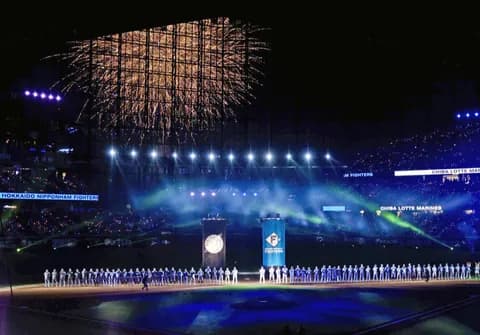 【日本ハム】エスコン開幕セレモニーが話題 フィナーレは花火の豪華演出